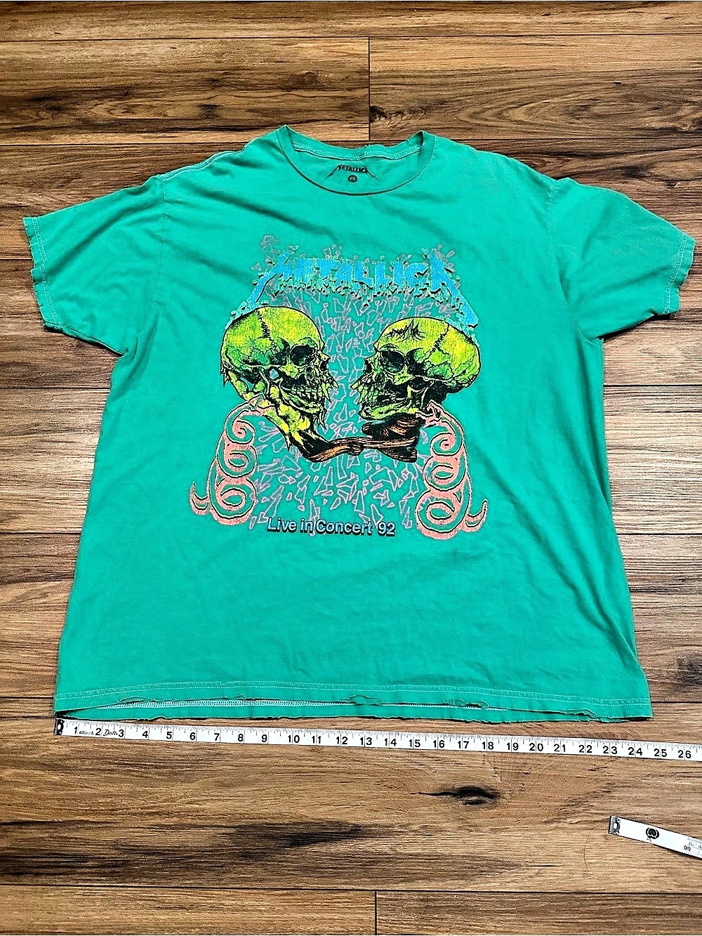 Metallica Live in Concert 92 Sad But True Skull T-Shirt Skull Graphic Tee Green